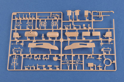 Hobby Boss 1/35 Leopard C2 Canadian Main Battle Tank model kit 84503, image 15