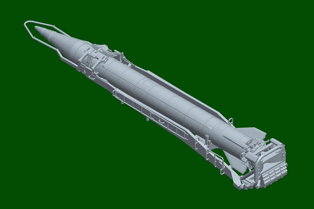 Hobby Boss 1/72 Soviet 9P117M1 Launcher with R-17 Scud B model kit 82939, image 11