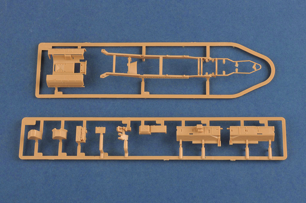 Hobby Boss 1/72 Soviet 9P117M1 Launcher with R-17 Scud B model kit 82939, image 14
