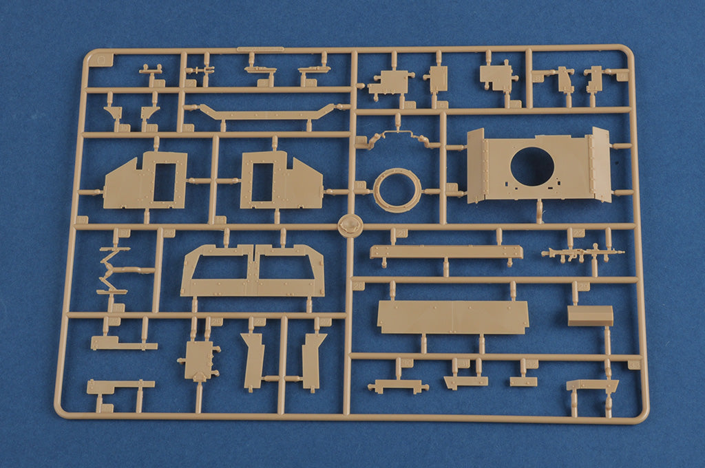 Hobby Boss 1/35 Bundeswehr LKW 7t mil gl Cargo Truck model kit 85522, image 17