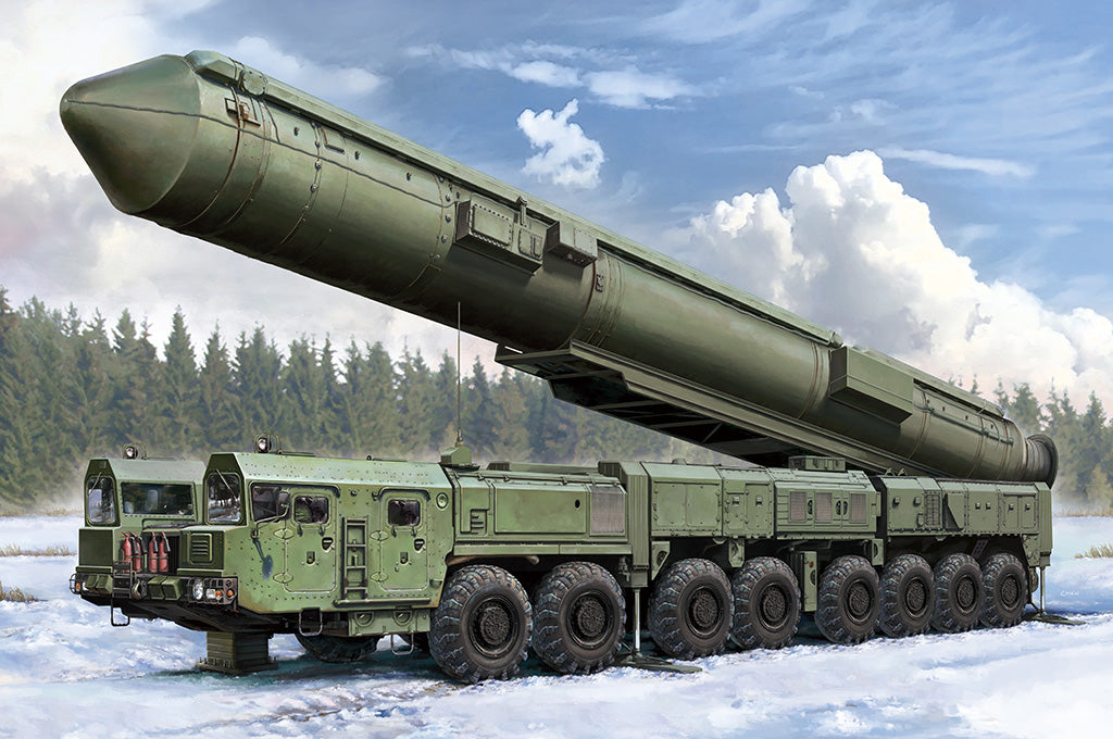 Hobby Boss 1/72 15U175 Launcher for Topol-M ICBM model kit 82952, box art