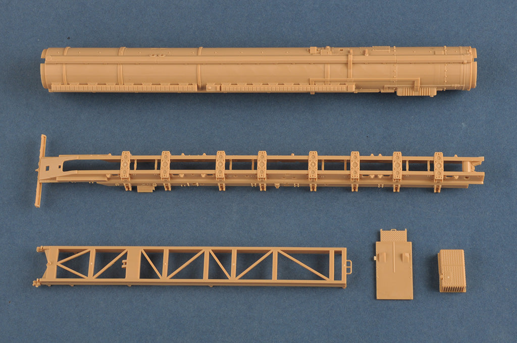 Hobby Boss 1/72 15U175 Launcher for Topol-M ICBM model kit 82952, image 18