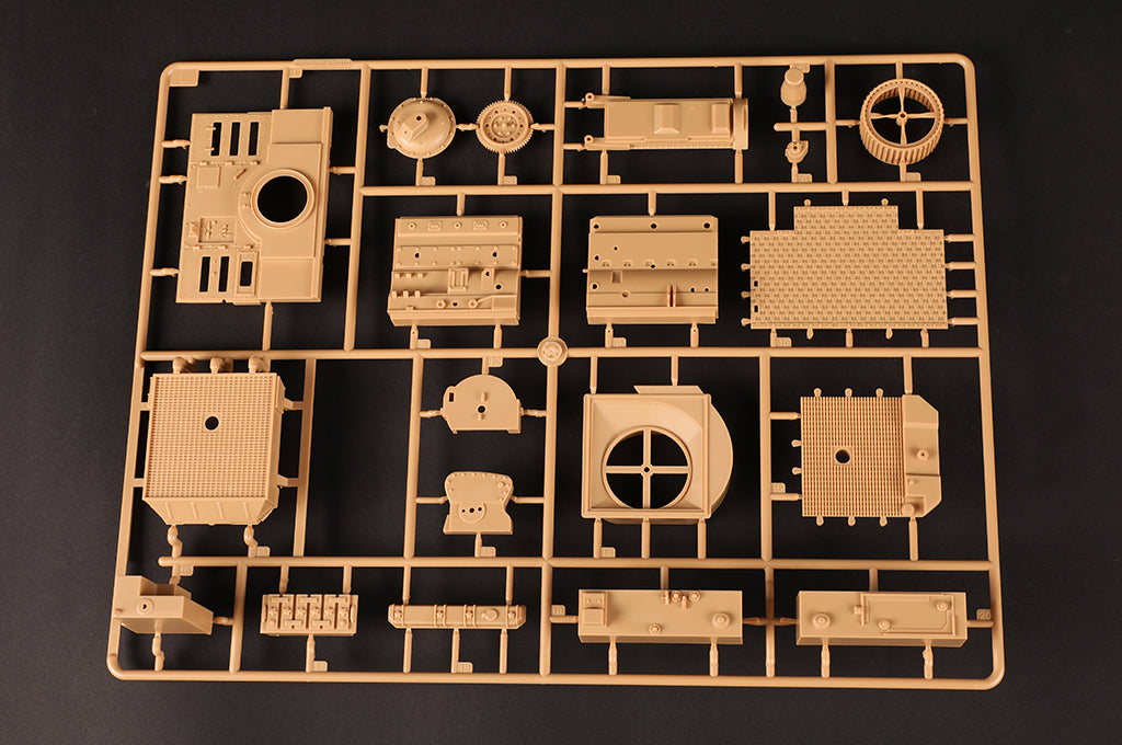 Hobby Boss 1/16 Panzerkampfwagen 38(t) Ausf.E/F model kit 82603, image 20