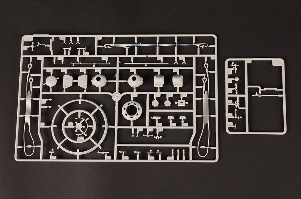 Hobby Boss 1/35 Tiger II Henschel Turret with 105mm Gun model kit 84559, image 14