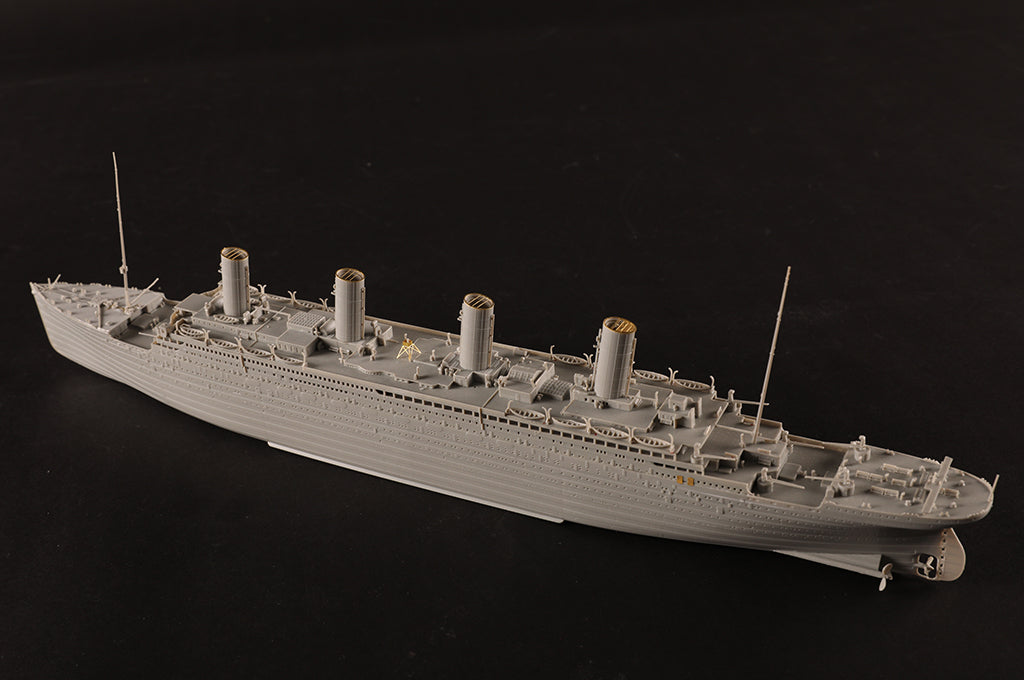 Hobby Boss 1/700 RMS Titanic model kit 83420, image 17