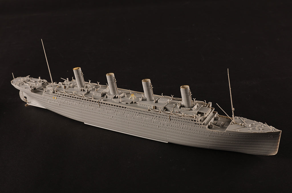 Hobby Boss 1/700 RMS Titanic model kit 83420, image 18