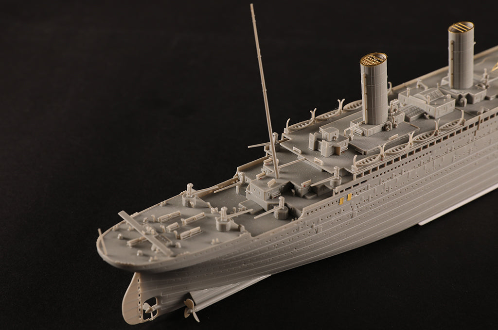 Hobby Boss 1/700 RMS Titanic model kit 83420, image 19