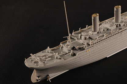 Hobby Boss 1/700 RMS Titanic model kit 83420, image 19