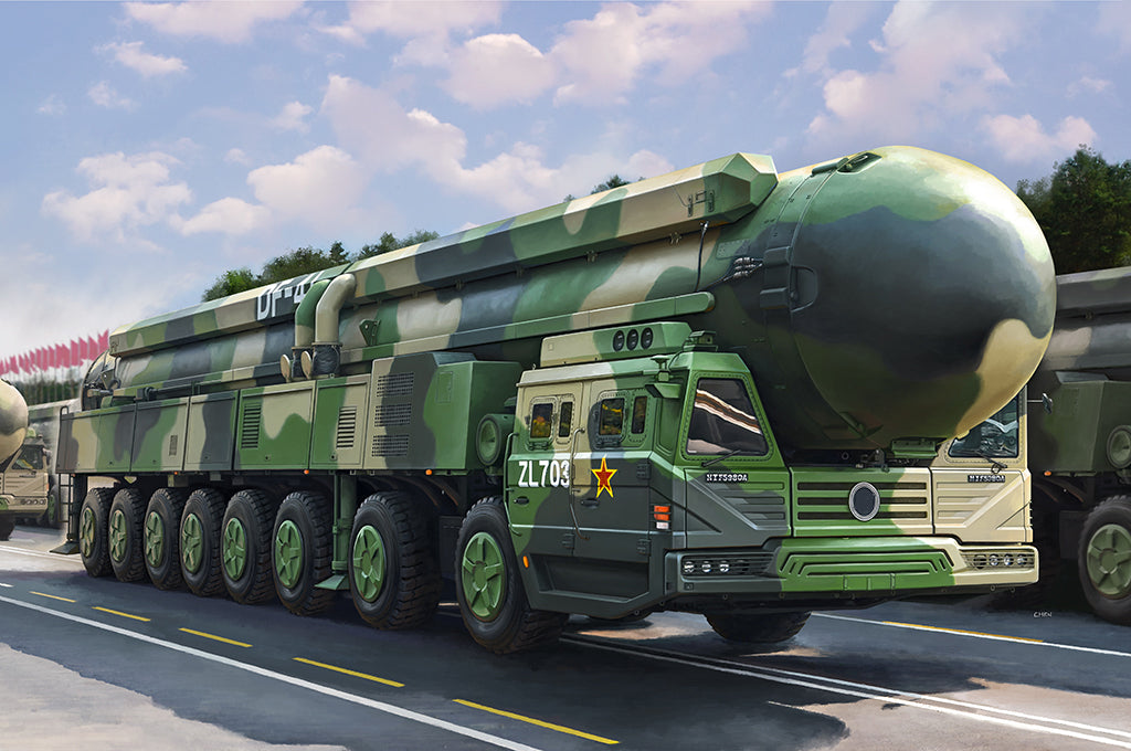 Hobby Boss 1/72 Chinese DF-41 ICBM Launcher model kit 82963, box art