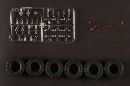 Hobby Boss 1/35 LAV-300 with 90mm Cockerill Gun model kit 84573, image 21