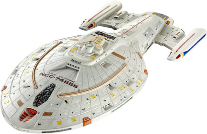 1/670 Revell - Star Trek U.S.S Voyager NCC-74656