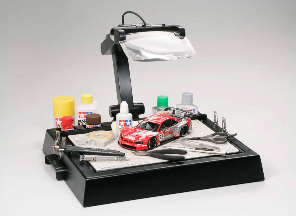 Tamiya Tools & Accessories - Work Stand with Magnifying Lens & LED Lights - 74064