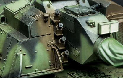 Meng 1/35 Panzerhaubitze 2000 German Self Propelled Howitzer model kit TS-012, image 8