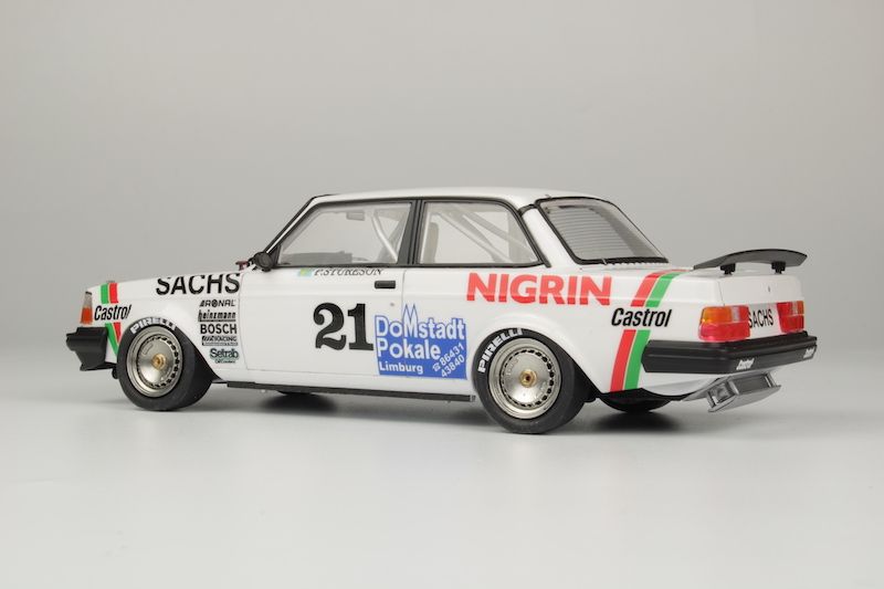 Beemax 1/24 Cars - Volvo 240 turbo [DTM] 85 champion - BX24027