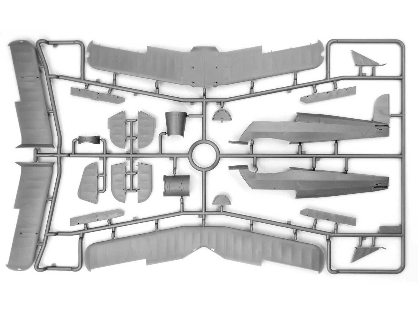 ICM Aircraft 1:32 - Bücker Bü 131D (Winter Version), WWII German Training Aircraft - ICM32029