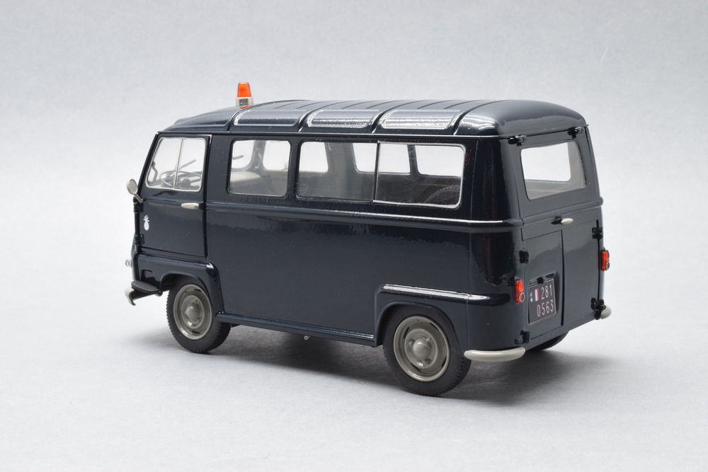 Heller 1/24 Renault Estafette Gendarmerie Gift Set Model Kit 56742