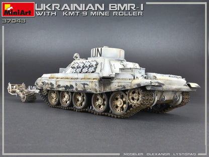 1/35 MiniArt - Ukranian BMR-1 w/KMT-9 37043