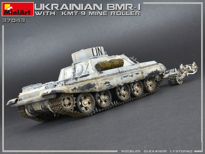 1/35 MiniArt - Ukranian BMR-1 w/KMT-9 37043