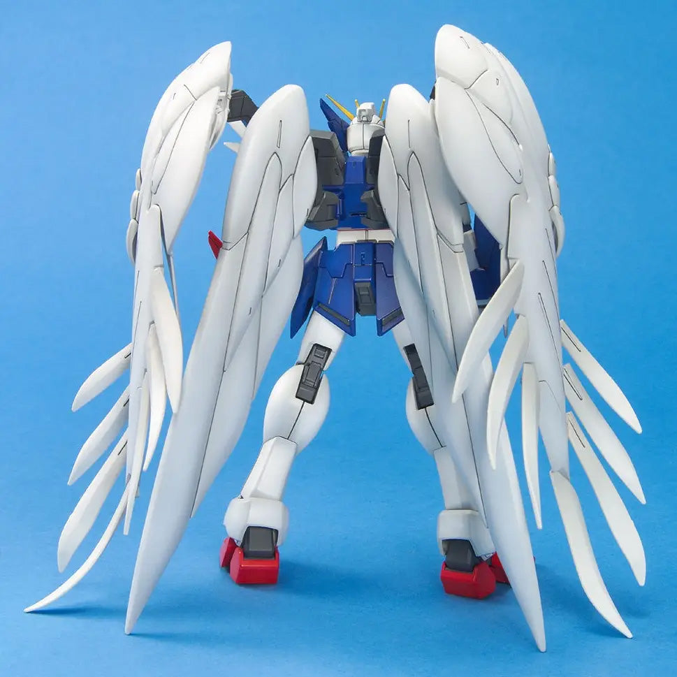 Bandai MG 1/100 W Gundam Zero Custom MK63541 - image 3