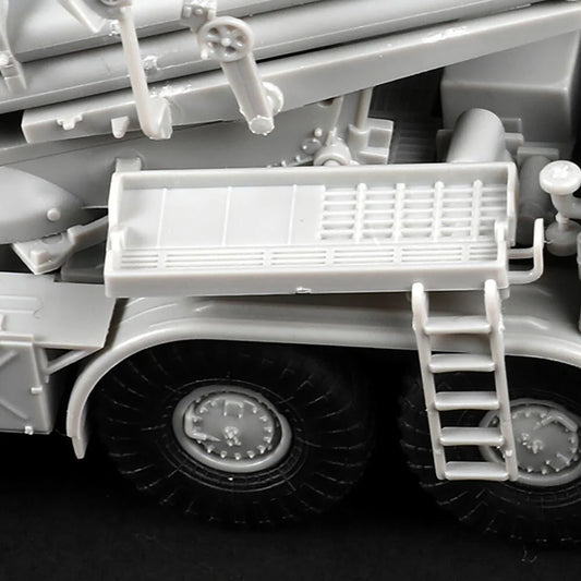 1/72 Trumpeter - Soviet Army Multiple Launch Rocket System 9P140 TEL + 9K57