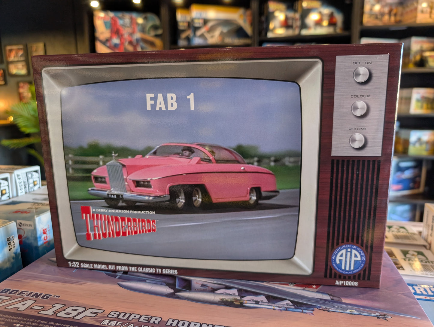 1/32 AIP - FAB 1 (Thunderbirds)