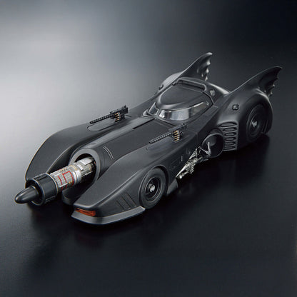 Bandai 1/35 Batmobile Batman Version MK62185 -- box art