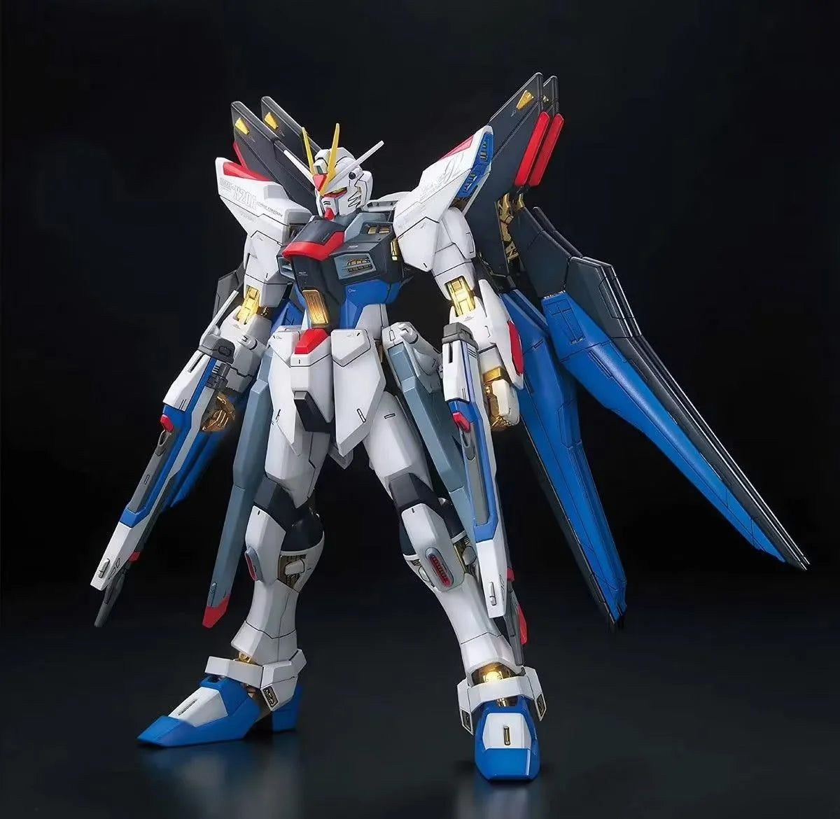 Bandai - MG 1/100 Strike Freedom Gundam Full Burst Mode - MK62903 - Product Image