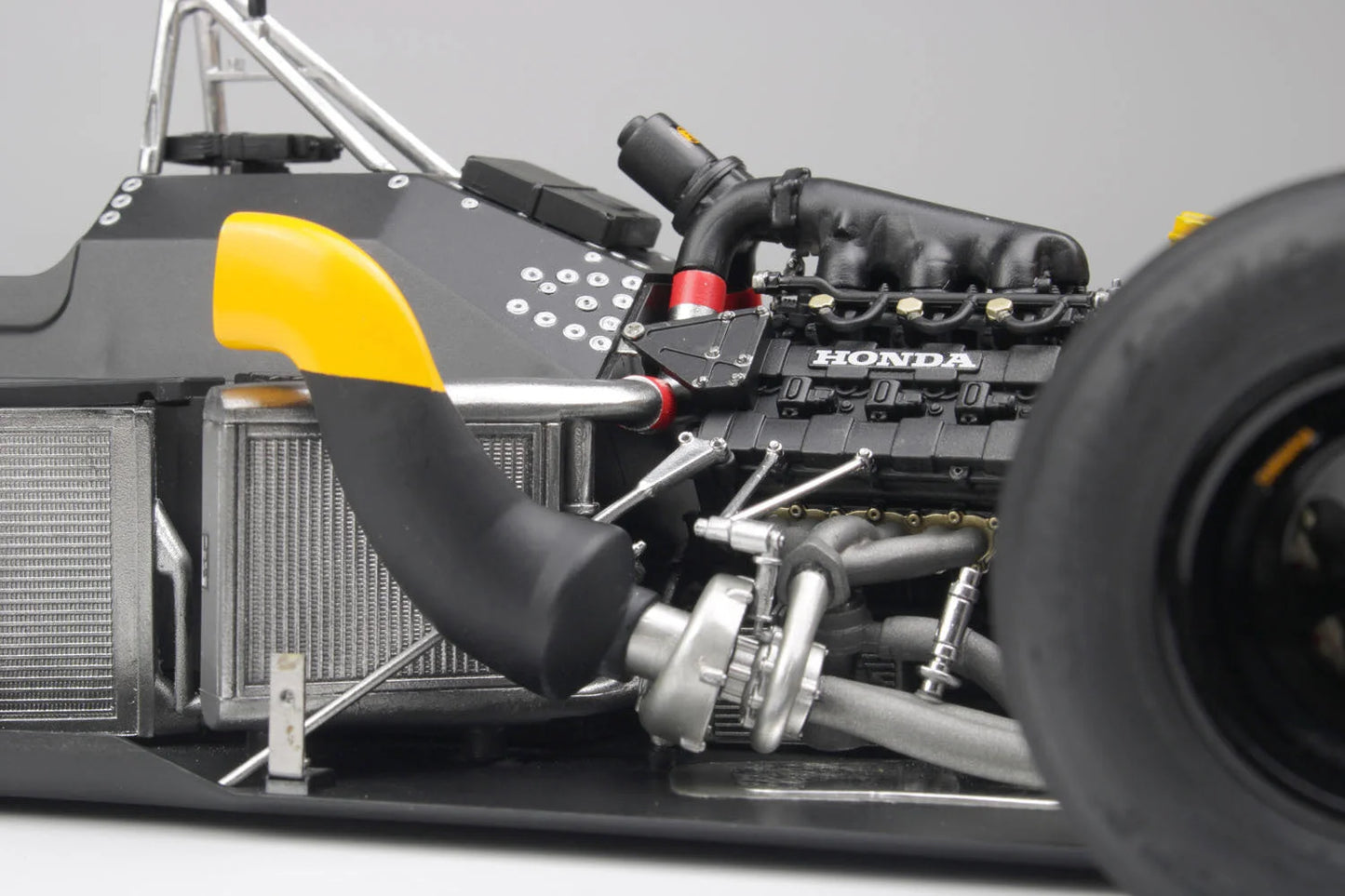 Beemax 1/12 Cars - Lotus 99T 1987 World Champions Monaco GPBX12001 - BX12001 - Product Image