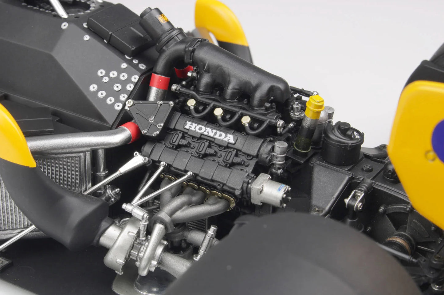 Beemax 1/12 Cars - Lotus 99T 1987 World Champions Monaco GPBX12001 - BX12001 - Product Image