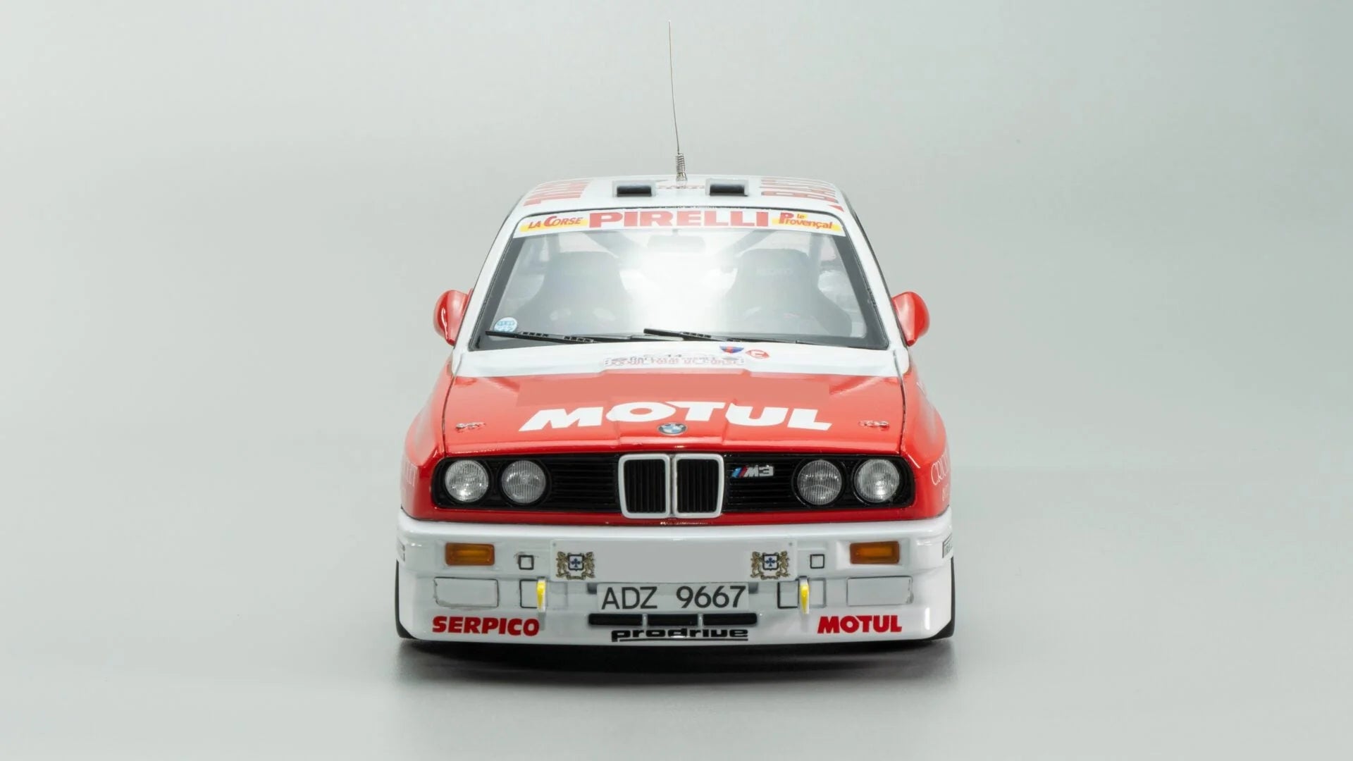 Beemax 1/24 Cars - BMW M3-E30 tour de corse 1989 "motul" #9 - BX24016 - Product Image