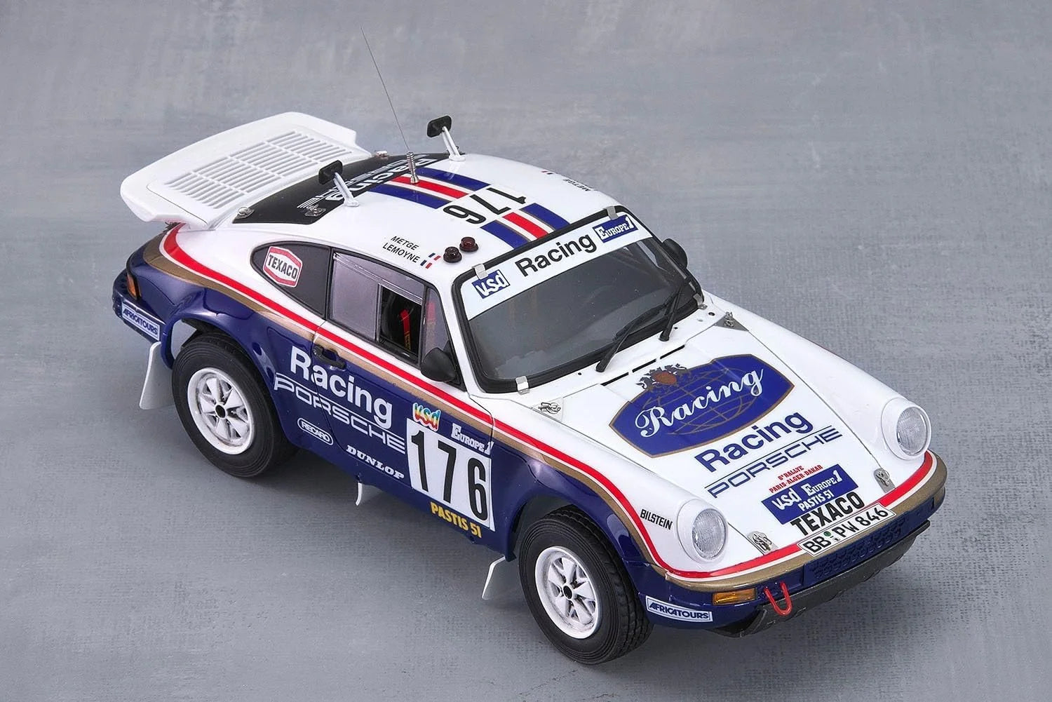 Beemax 1/24 Cars - Porsche 911 Paris Dakar Winner 1984 - BX24038 - Product Image
