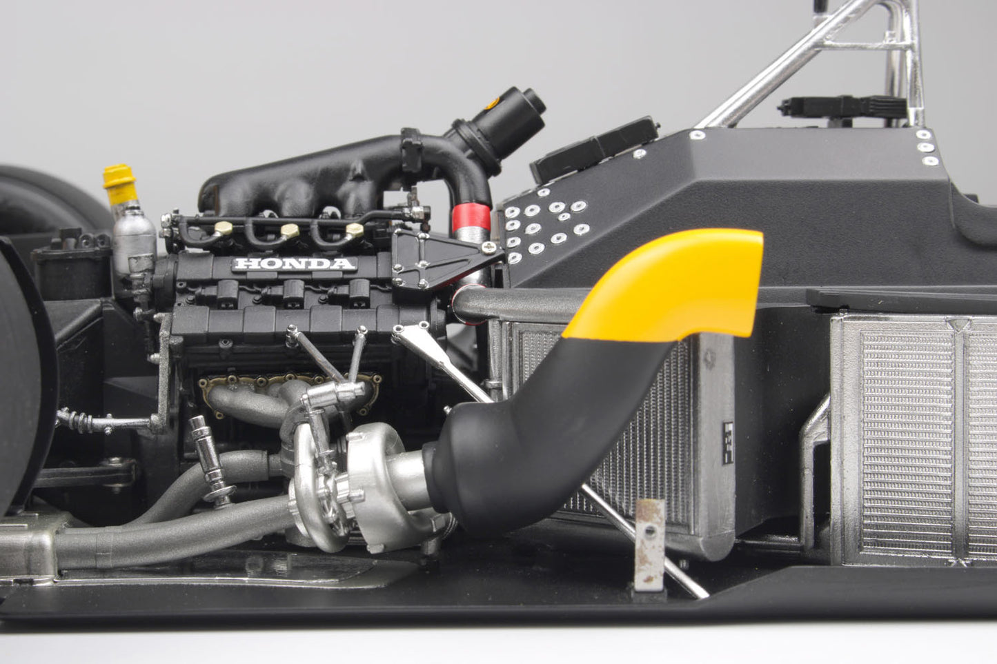Beemax 1/12 Cars - Lotus 99T 1987 World Champions Monaco GPBX12001 - BX12001