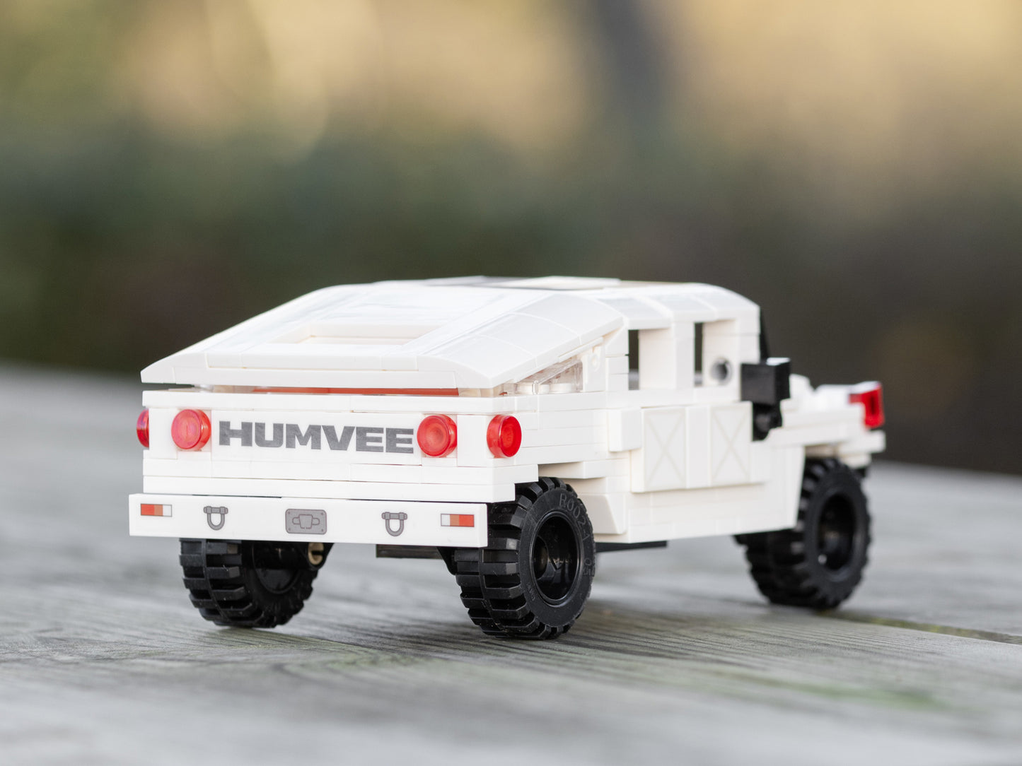 CaDA 1/24 Mini Cars - 1:24 Humvee Off-Road Truck - 328 pcs C55022W