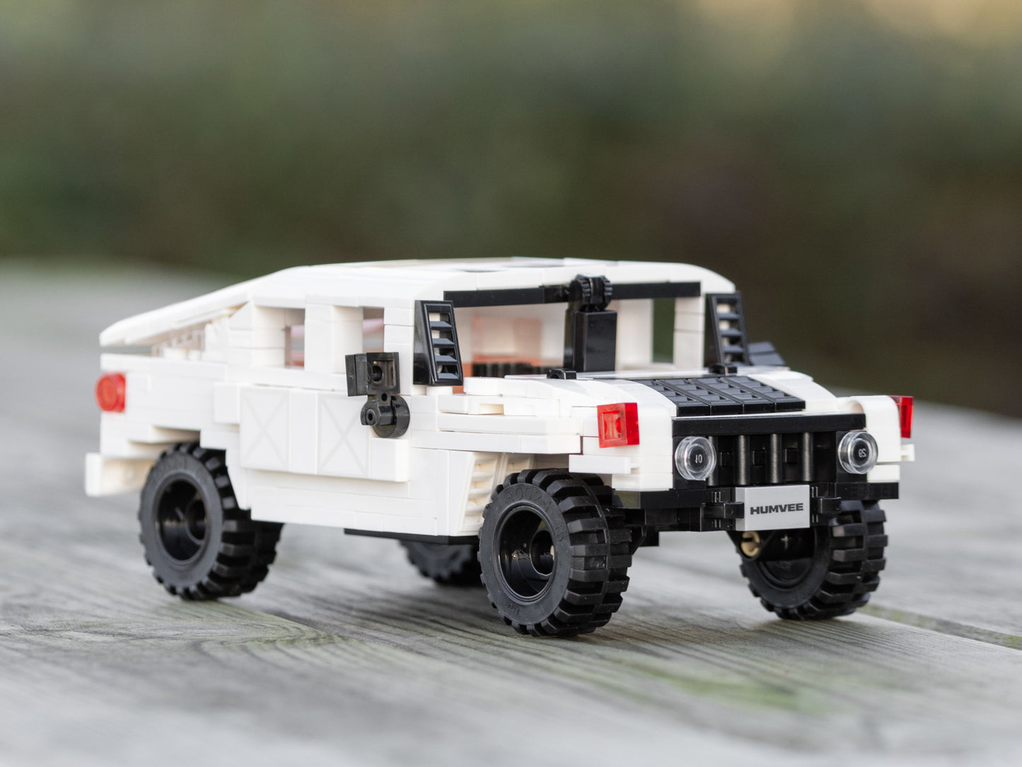 CaDA 1/24 Mini Cars - 1:24 Humvee Off-Road Truck - 328 pcs C55022W