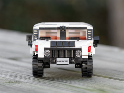 CaDA 1/24 Mini Cars - 1:24 Humvee Off-Road Truck - 328 pcs C55022W