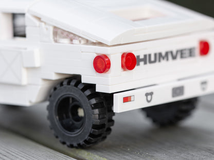 CaDA 1/24 Mini Cars - 1:24 Humvee Off-Road Truck - 328 pcs C55022W