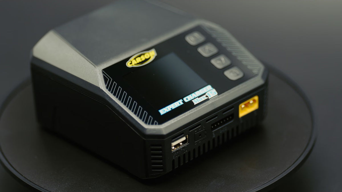 Carson Expert Charger Max 15 C606100 - angled view of touchscreen