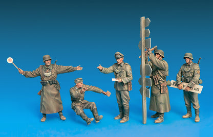 MiniArt 1/35 Military - German Feldgendarmerie (Spec Edt) - 35315