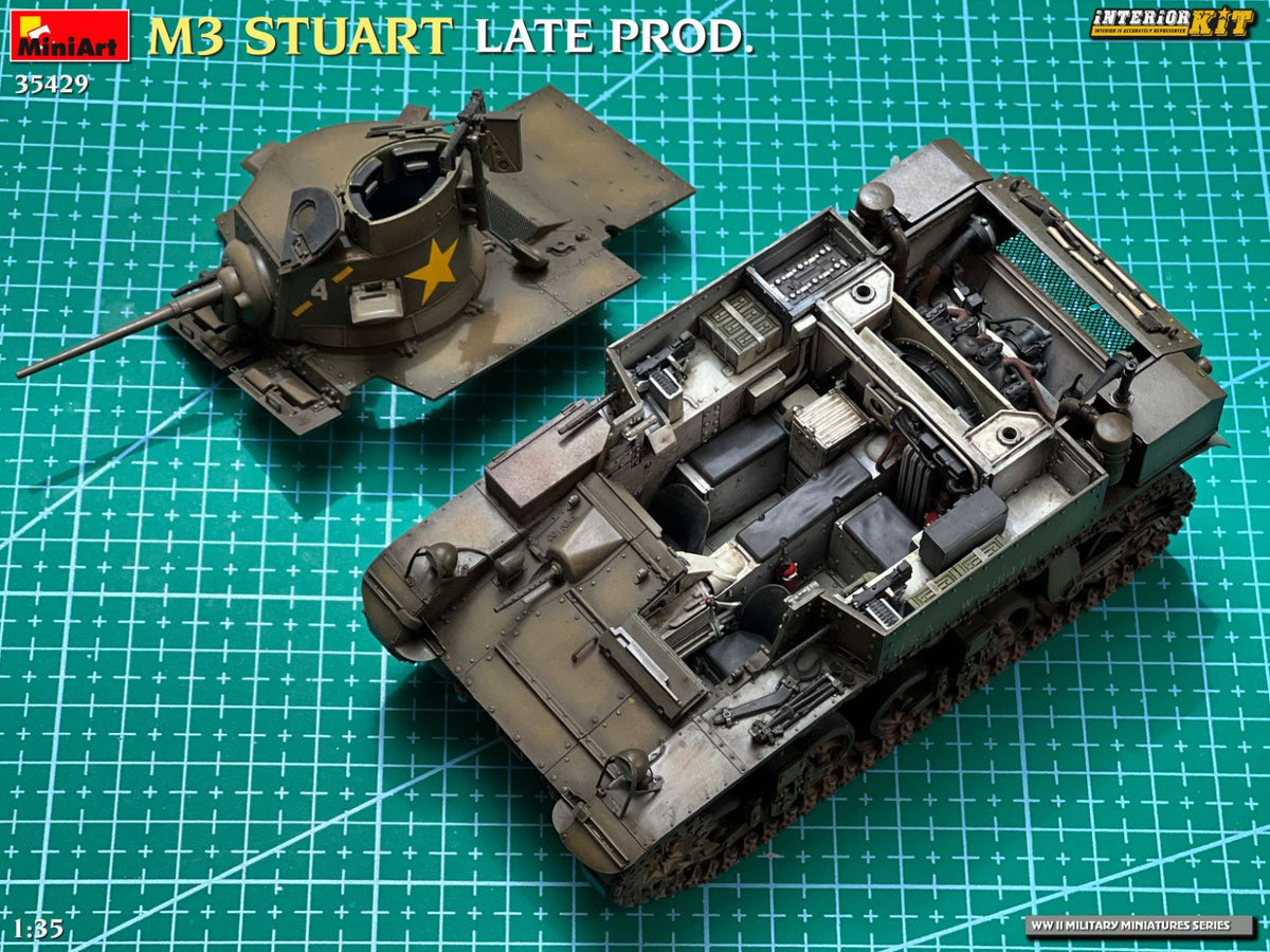 MiniArt 1/35 Military - M3 Stuart Late Prod (Int Kit) - 35429