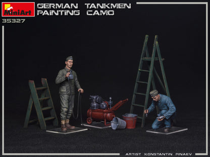 MiniArt 1/35 Military - German Tankmen, Painting Camo - 35327