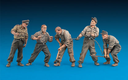 MiniArt 1/35 Military - German Tank Repair Crew, Spec Edit - 35319