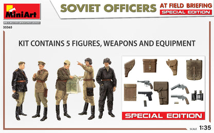 MiniArt 1/35 Military - Soviet Officers at Field Briefing - Special Ed - 35365