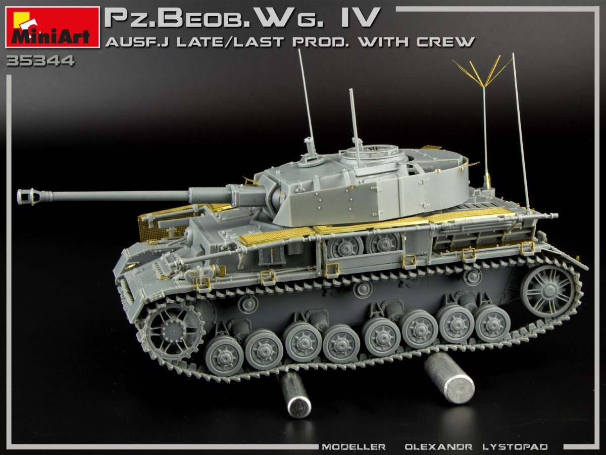 MiniArt 1/35 Military - Pz.Beob.Wg. IV Ausf J Late 2in1 w/ Crew - 35344