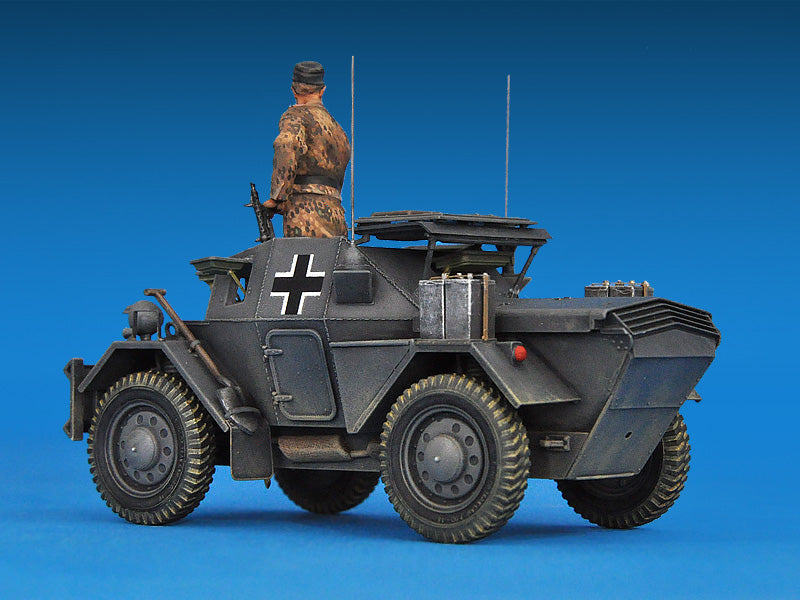 MiniArt 1/35 Military - Dingo Mk.II Pz.Kpfw.MkI 202(e) with Crew - 35074