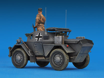 MiniArt 1/35 Military - Dingo Mk.II Pz.Kpfw.MkI 202(e) with Crew - 35074