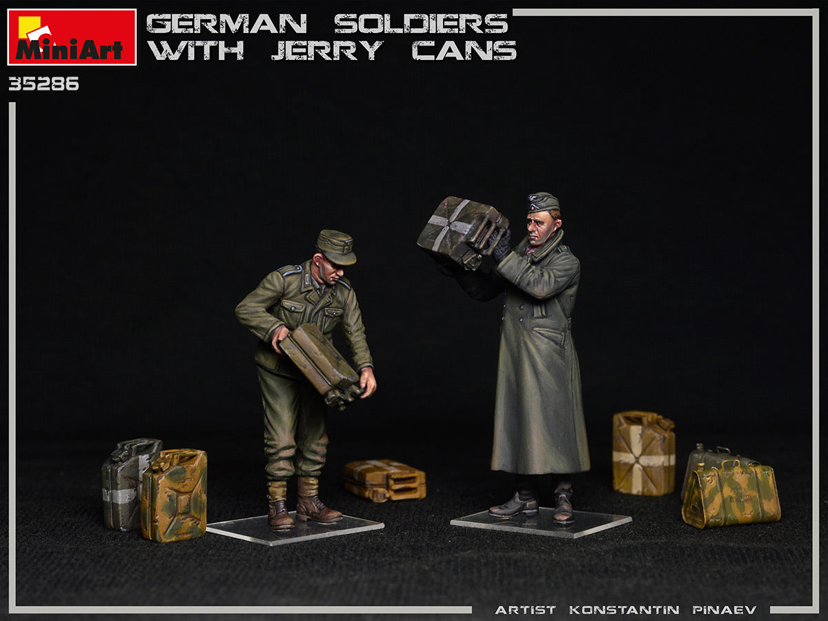 MiniArt 1/35 Military - German Soldiers w/ Jerry Cans - 35286