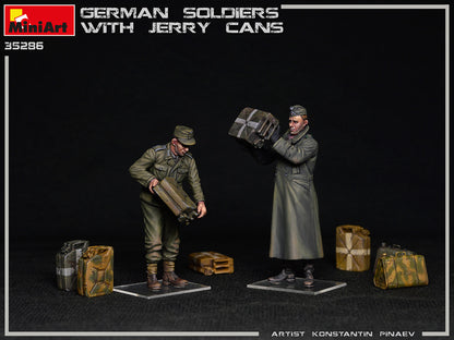 MiniArt 1/35 Military - German Soldiers w/ Jerry Cans - 35286