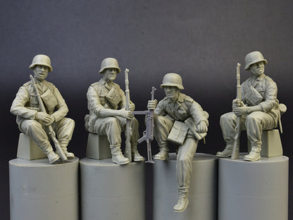 MiniArt 1/35 Military - German Panzergrenadiers - 35248