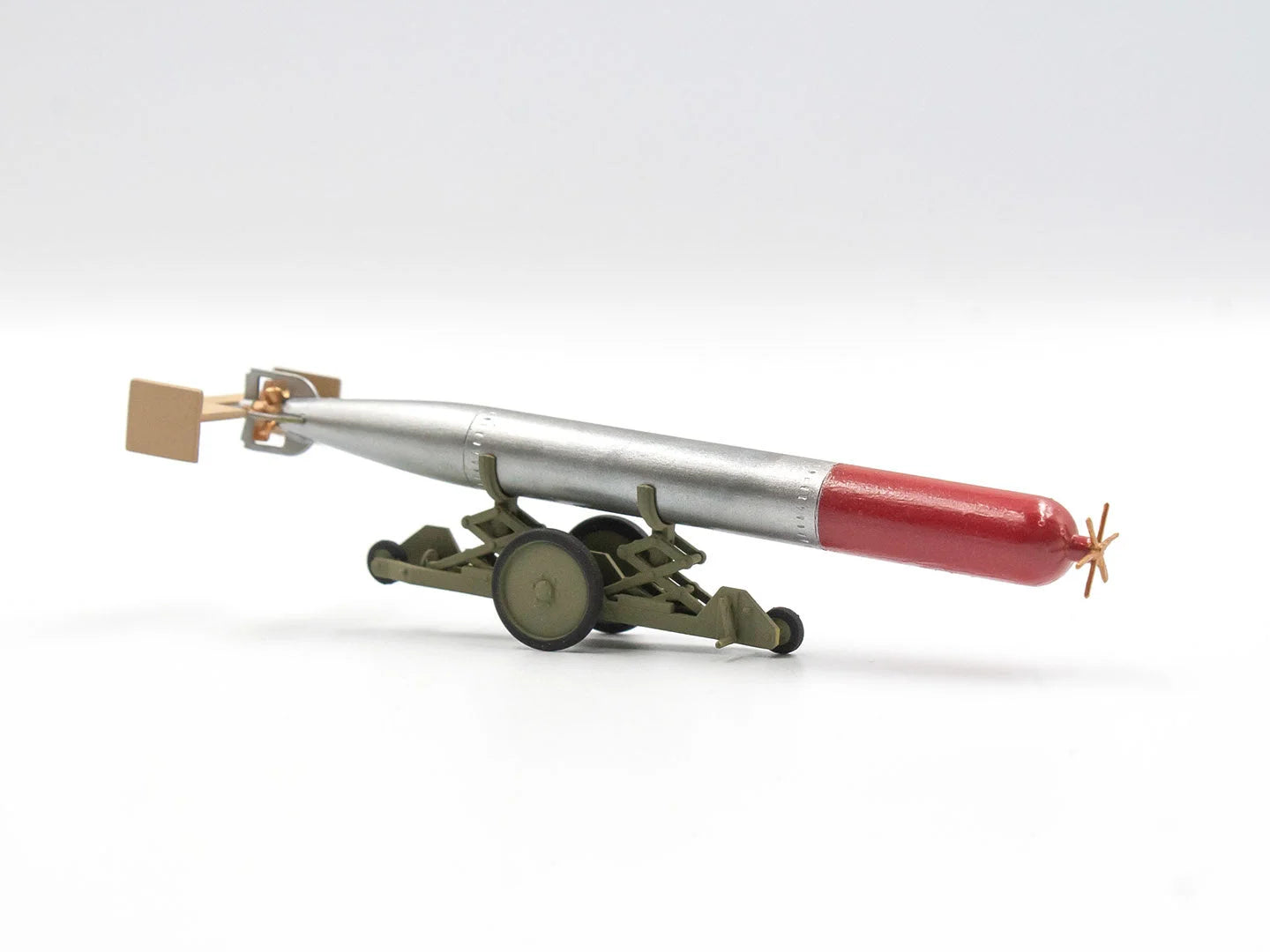 ICM Aircraft 1:48 - WWII British Torpedo Trailer - ICM48405 - Product Image
