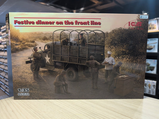 ICM Diorama Sets - Festive Dinner on the Front Line (U.S. WWII G7117 Kitchen Truck, Figures & Accessories) - ICMDS3532 - Product Image